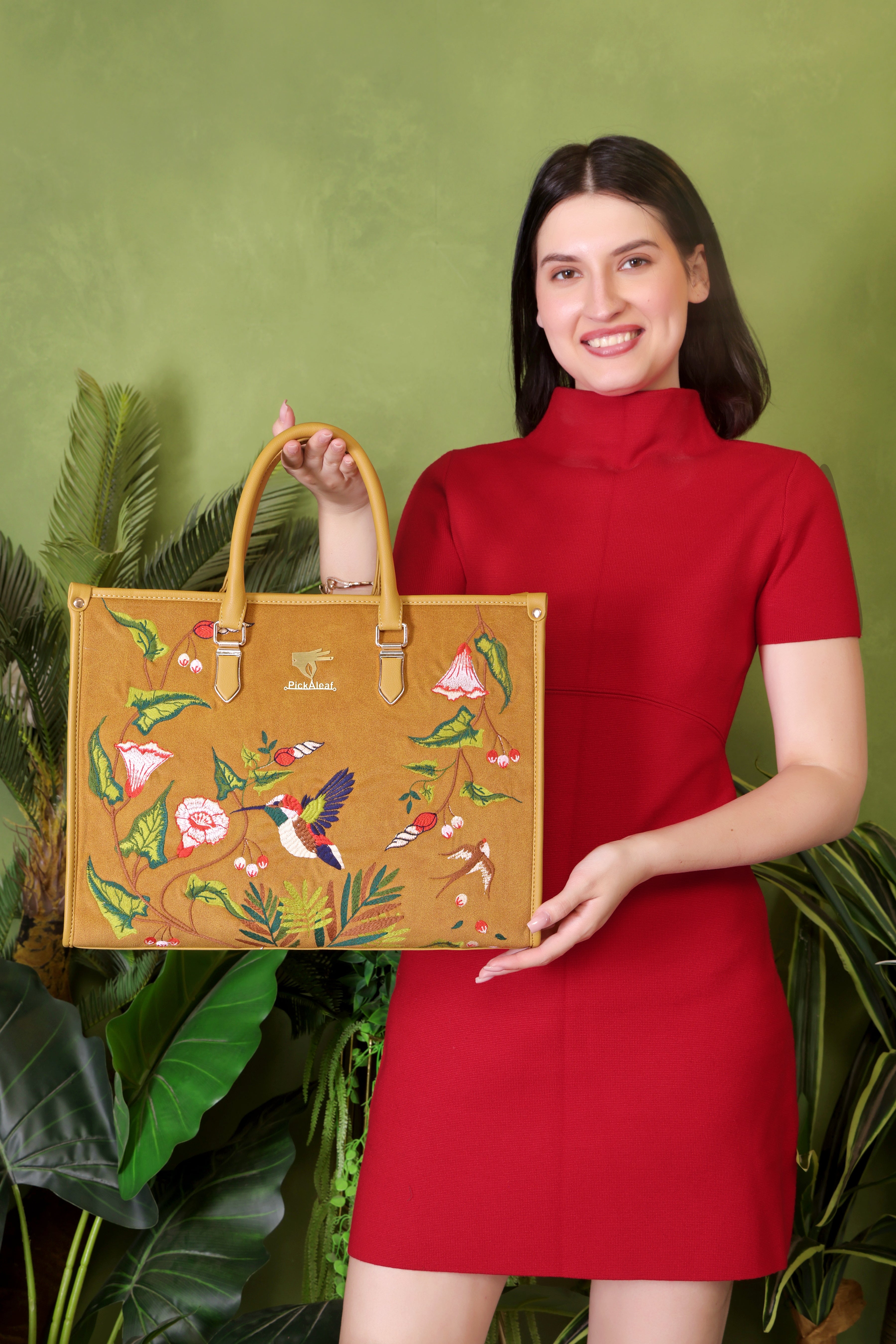 Gold Embroidery Flora Shoulder Bag