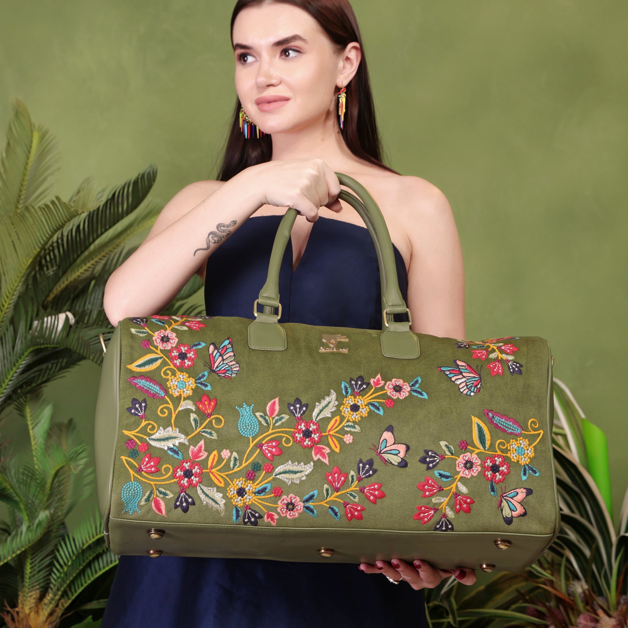 Olive Green Embroidery Waves Duffel Bag