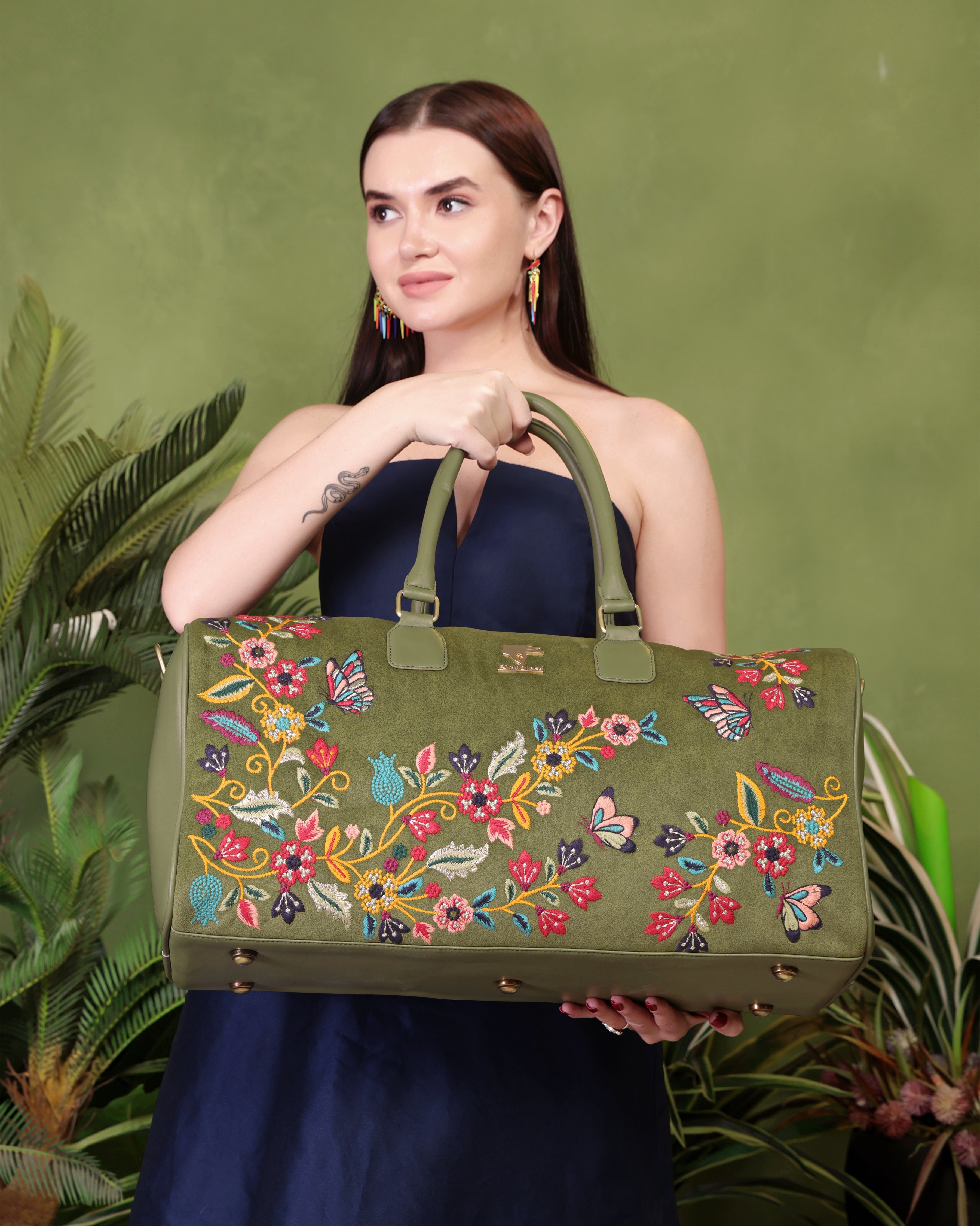 Olive Green Embroidery Waves Duffel Bag